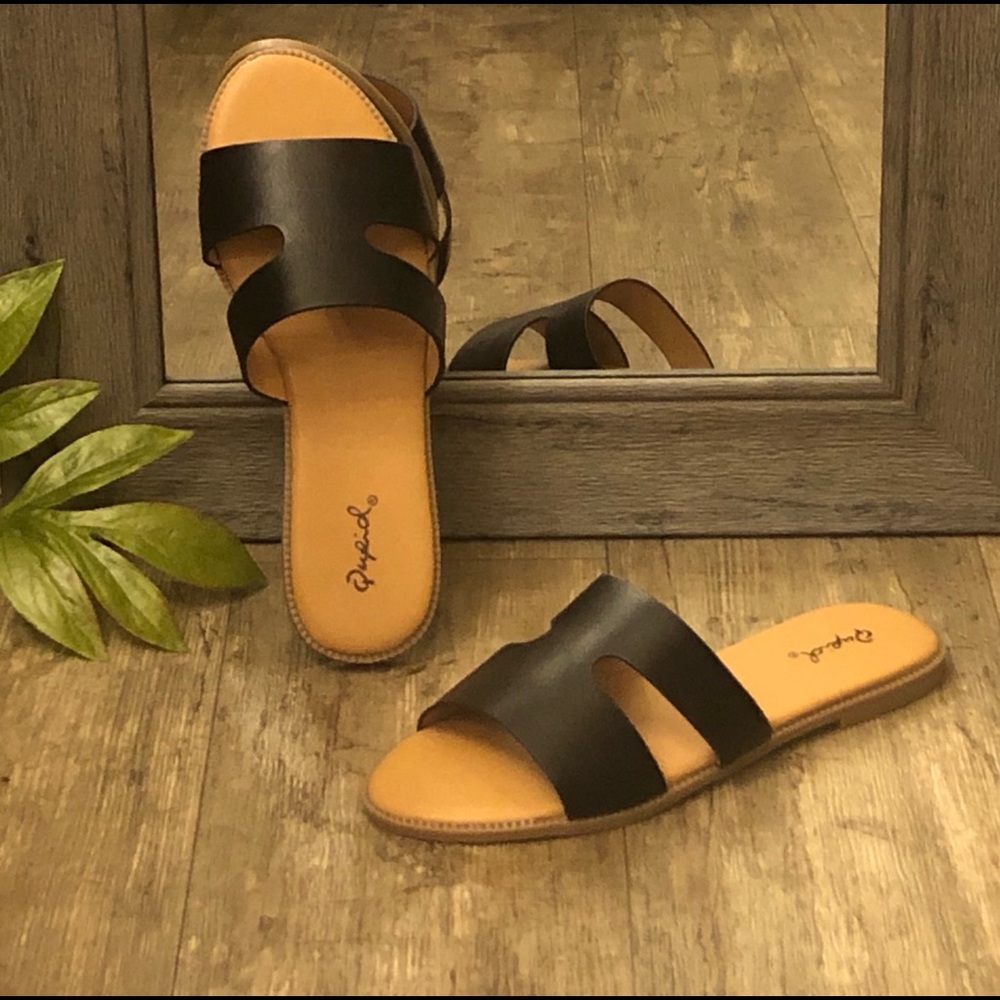 🌴🖤 NEW Best Selling H Band Slip On Sandals 🖤🌴
